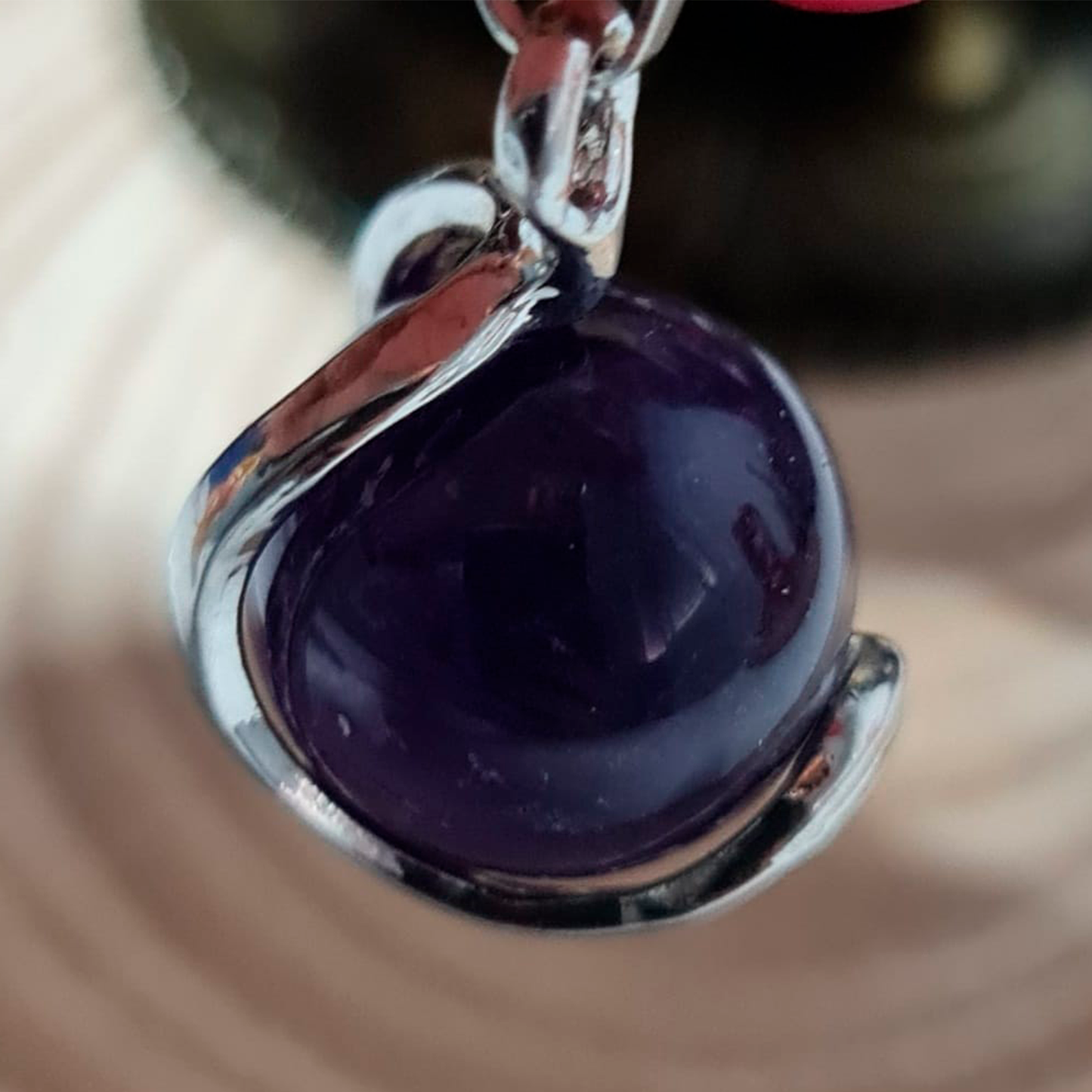 COLGANTE MINERAL EN BRUTO: AMATISTA