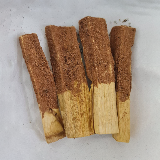 PALO SANTO: CON CANELA