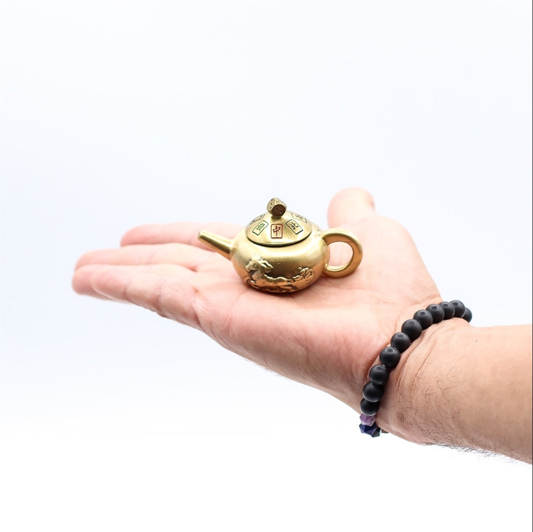 AMULETO - FORTUNA DE FENG SHUI - TETERA DE LA SUERTE CON GIRO DE DADOS