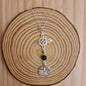 COLGANTE TRIPLE PROTECCIÓN "NUDO DE BRUJA, TURMALINA NEGRA Y TETRAGRAMATÓN"